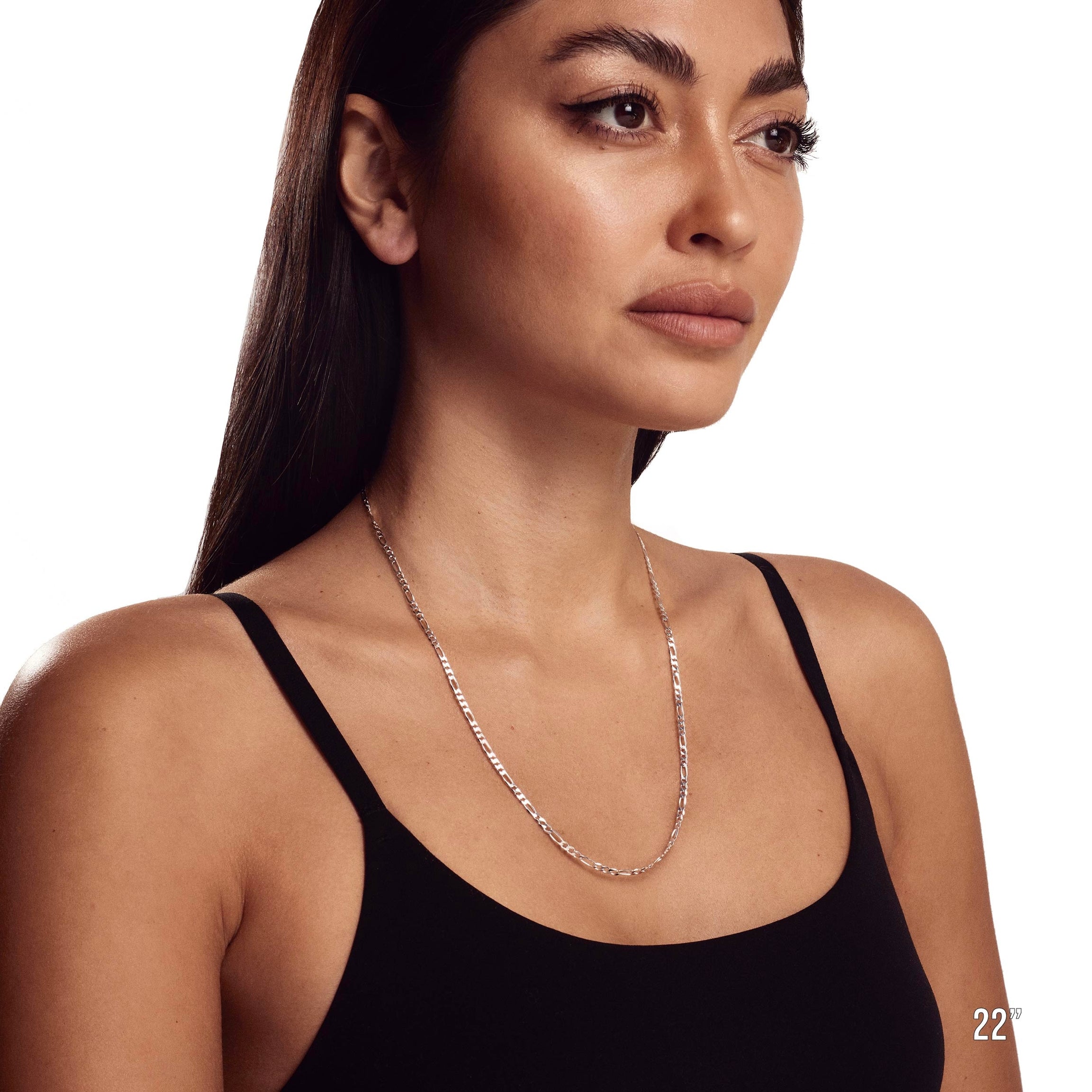 Model wearing 3mm 22” figaro chain.
