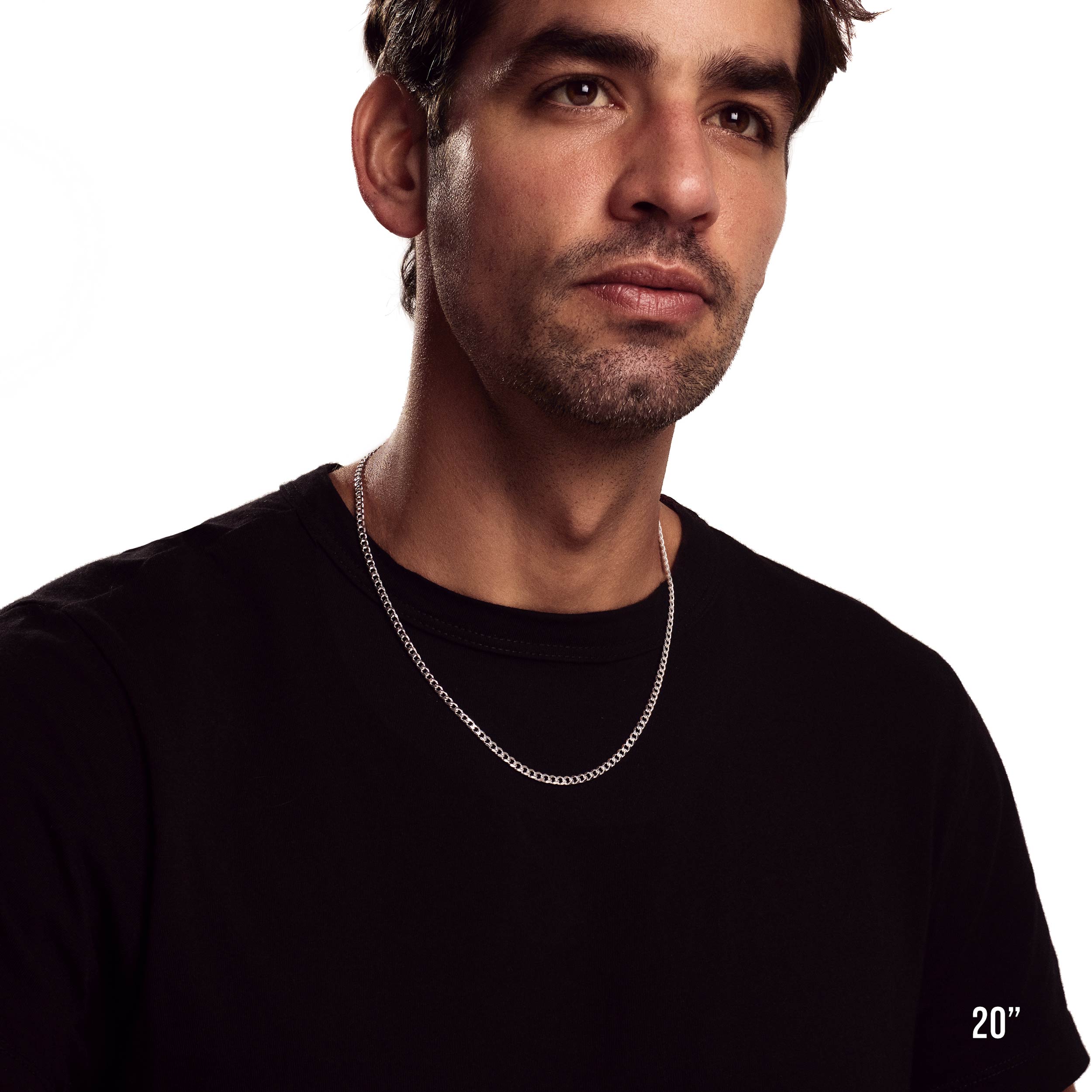 Model wearing 4mm 20” cuban chain.